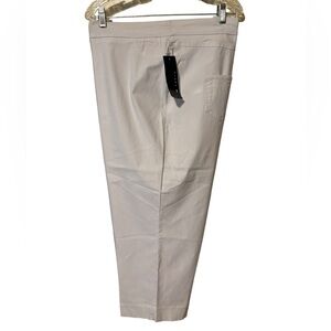 Size 22 N Touch Lightweight Capri Pants White